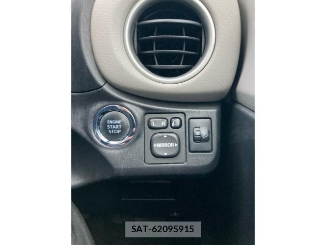 Toyota VITZ 2011-07 8102526-19