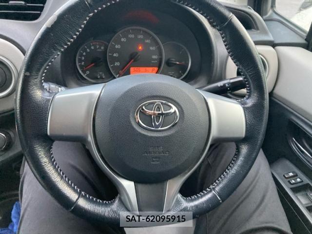 Toyota VITZ 2011-07 8102526-20