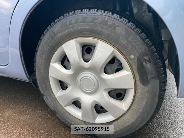 Toyota VITZ 2011-07 8102526-6