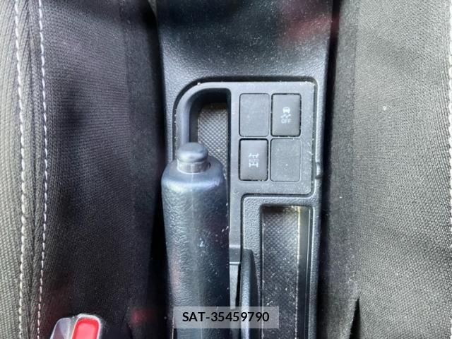 Toyota VITZ 2019-08 8132867-18