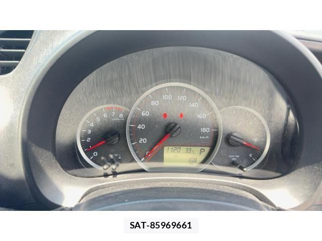 Toyota VITZ 2011-10 8132868-14