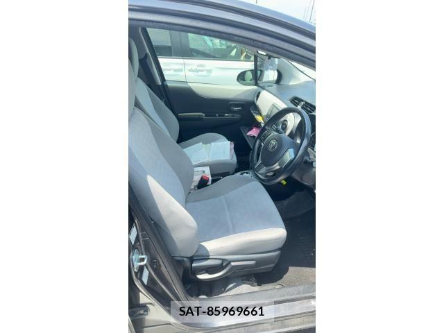 Toyota VITZ 2011-10 8132868-7