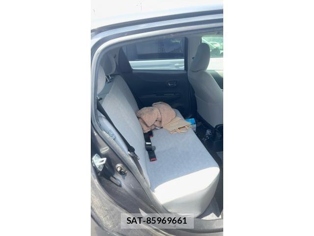Toyota VITZ 2011-10 8132868-8