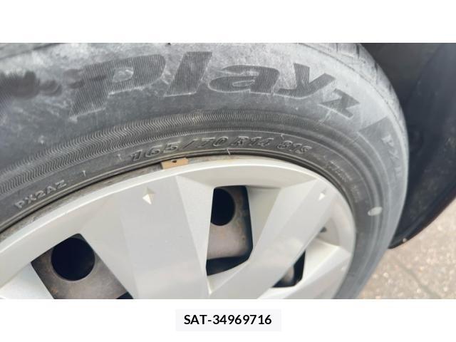 Toyota VITZ 2011-09 8232289-9