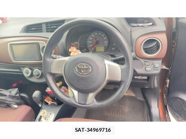 Toyota VITZ 2011-09 8232289-11