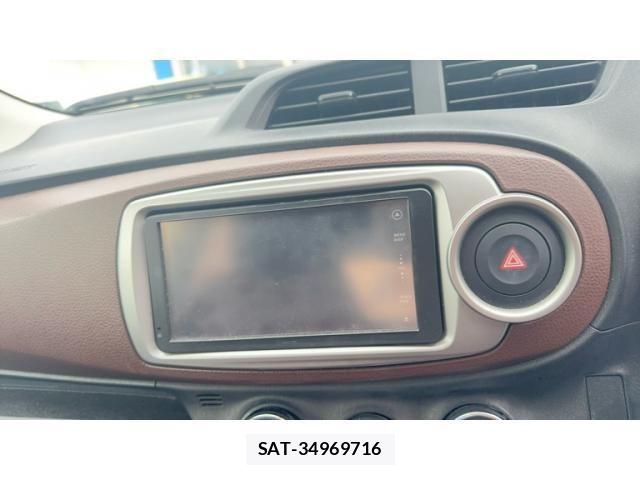Toyota VITZ 2011-09 8232289-12