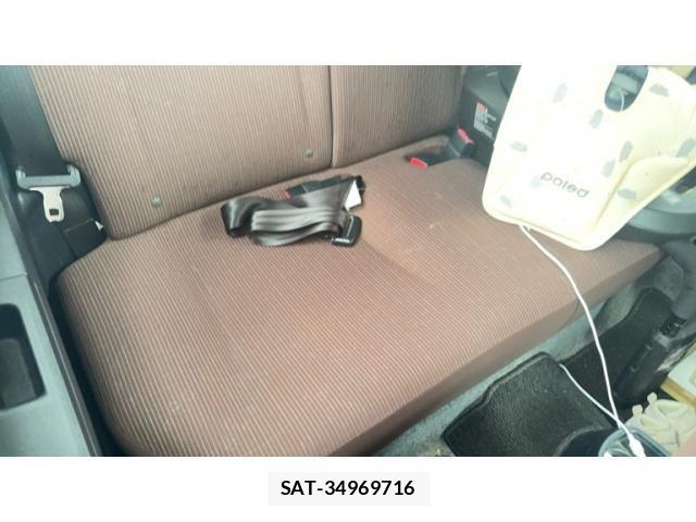 Toyota VITZ 2011-09 8232289-20