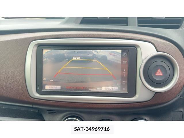 Toyota VITZ 2011-09 8232289-24