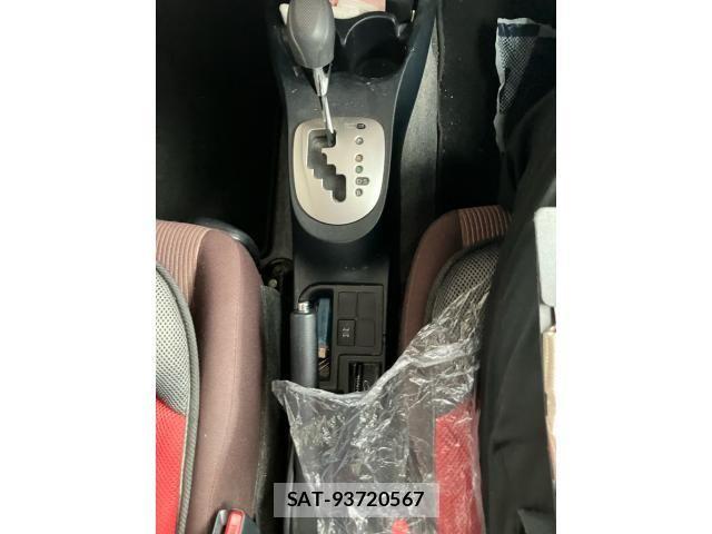 Toyota VITZ 2011-07 8232294-24
