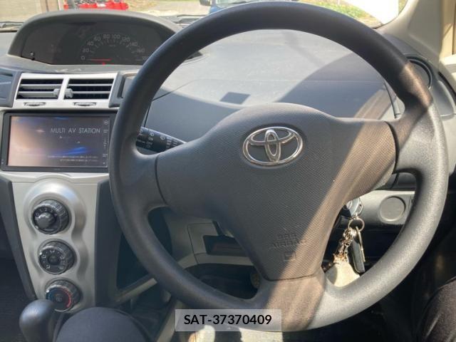 Toyota VITZ 2006-07 8247076-19