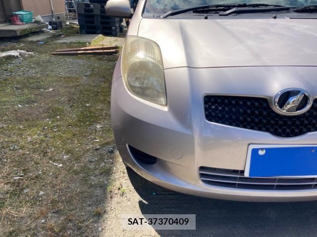Toyota VITZ 2006-07 8247076-5