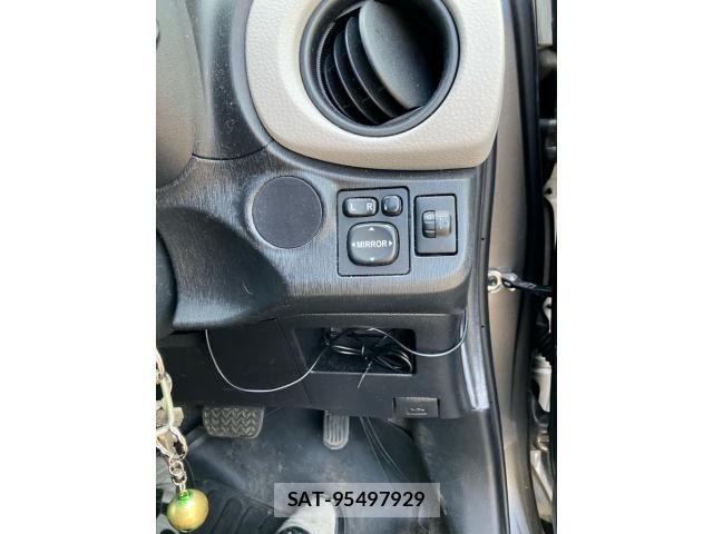 Toyota VITZ 2013-03 8247075-15