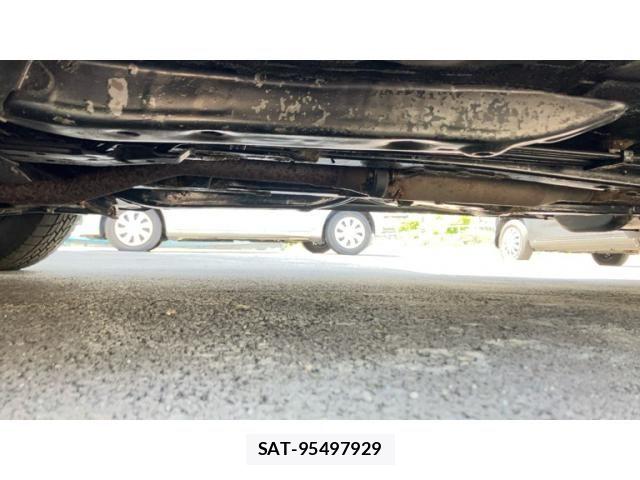Toyota VITZ 2013-03 8247075-17