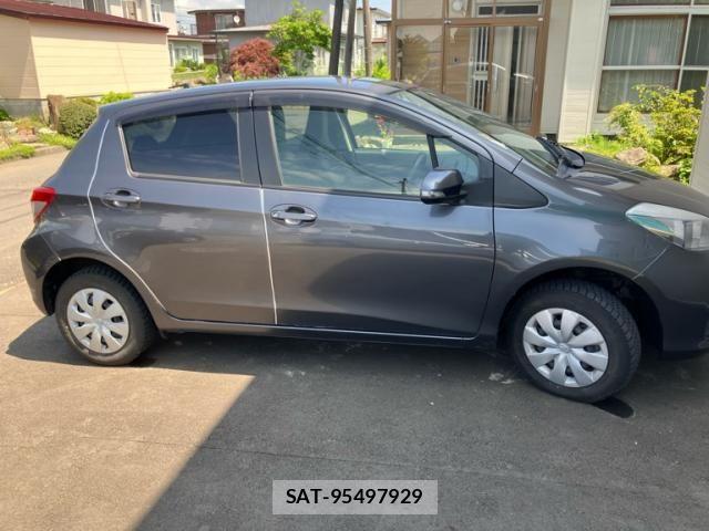 Toyota VITZ 2013-03 8247075-1