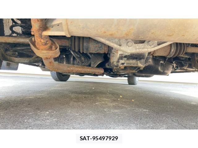 Toyota VITZ 2013-03 8247075-18