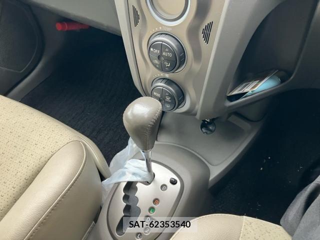 Toyota VITZ 2008-01 8247074-23