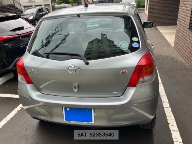 Toyota VITZ 2008-01 8247074-4