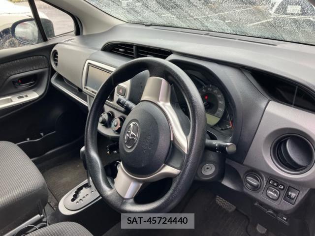 Toyota VITZ 2014-06 8317881-9