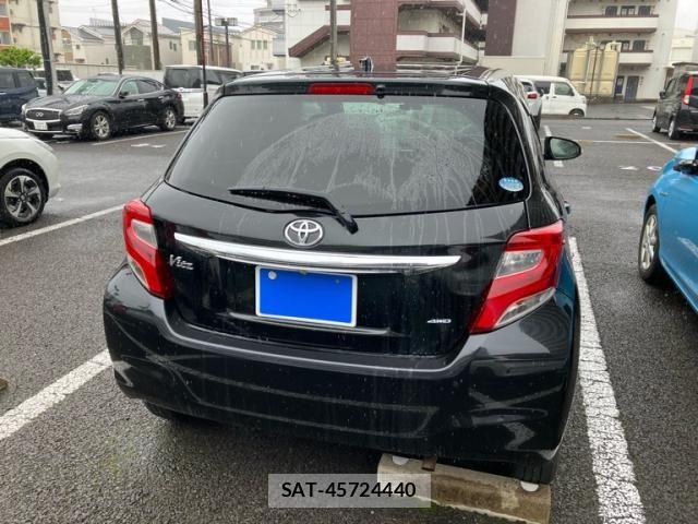 Toyota VITZ 2014-06 8317881-3