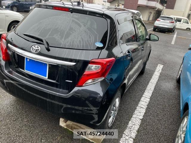 Toyota VITZ 2014-06 8317881-4
