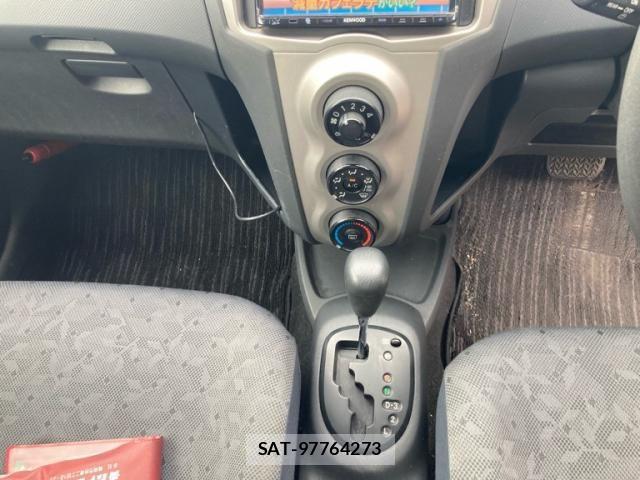 Toyota VITZ 2009-05 8317882-17