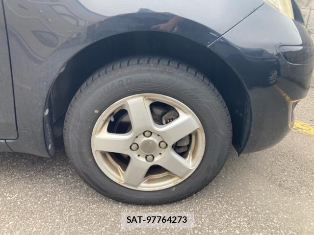 Toyota VITZ 2009-05 8317882-3
