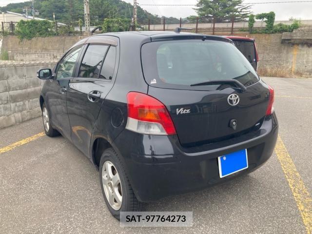 Toyota VITZ 2009-05 8317882-7