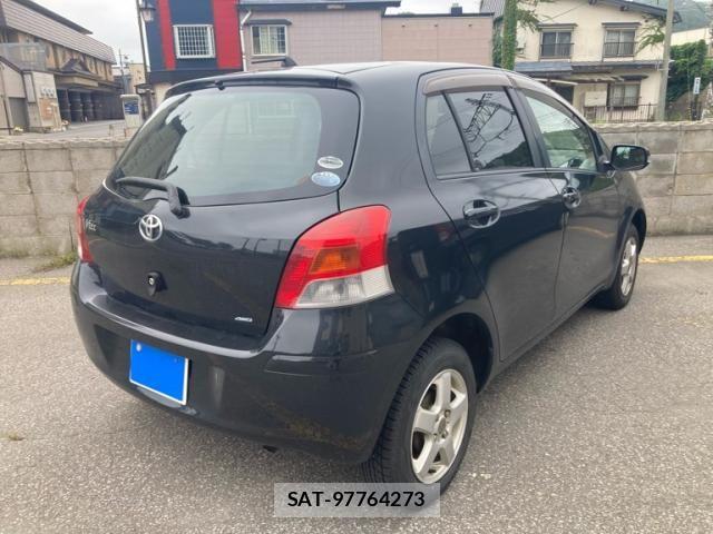 Toyota VITZ 2009-05 8317882-8