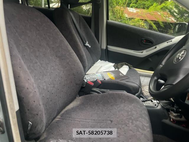 Toyota VITZ 2008-03 8338386-9