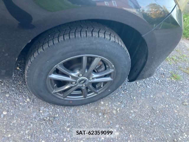 Toyota VITZ 2011-08 8369621-9