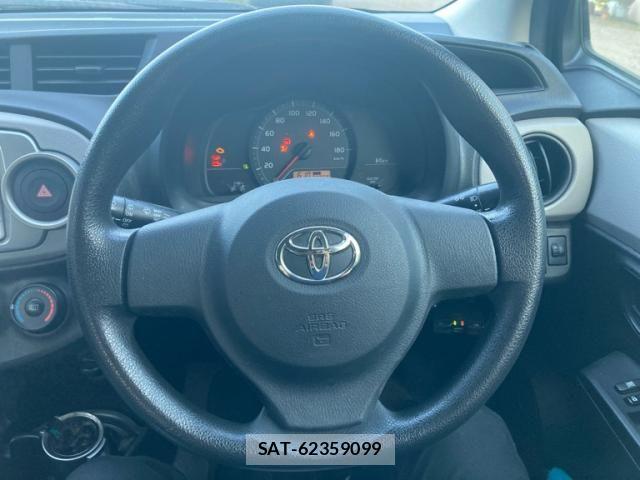 Toyota VITZ 2011-08 8369621-10