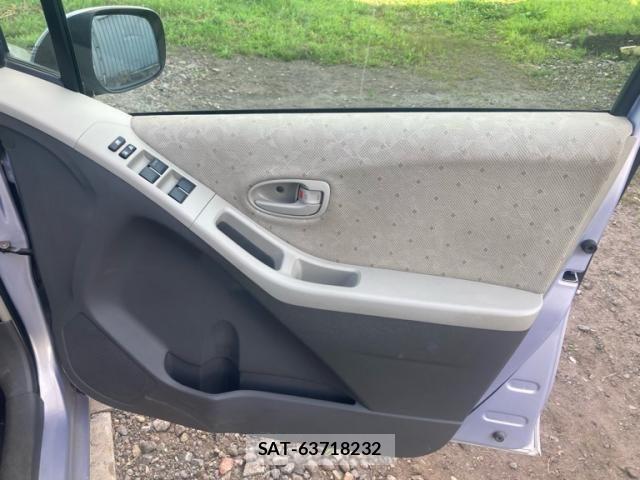Toyota VITZ 2011-01 8369619-13