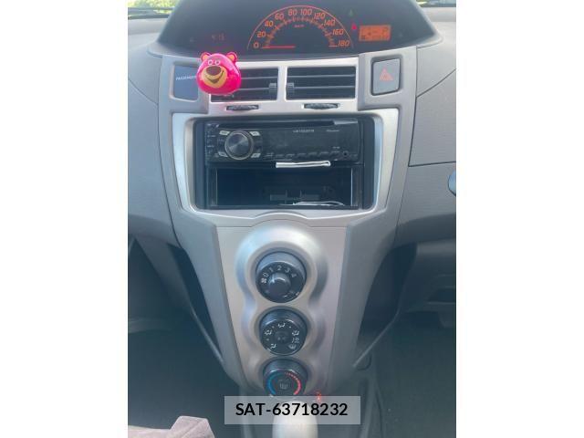 Toyota VITZ 2011-01 8369619-19