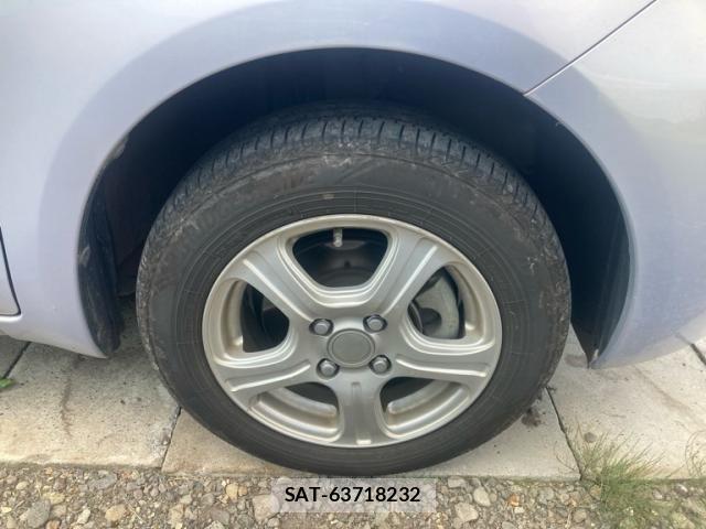 Toyota VITZ 2011-01 8369619-7