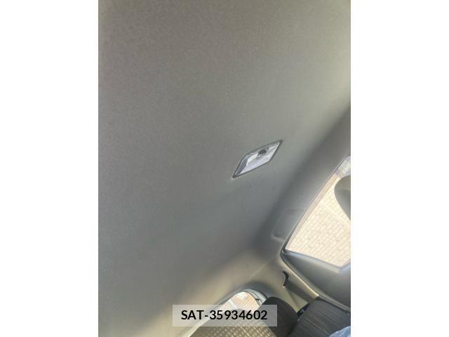 Toyota VITZ 2018-09 8410970-17