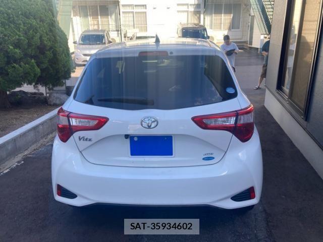 Toyota VITZ 2018-09 8410970-5