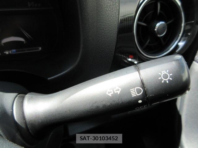 Toyota VITZ 2018-08 8458728-15