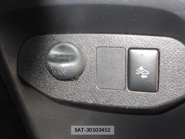 Toyota VITZ 2018-08 8458728-21