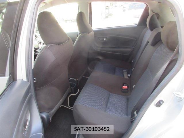 Toyota VITZ 2018-08 8458728-26