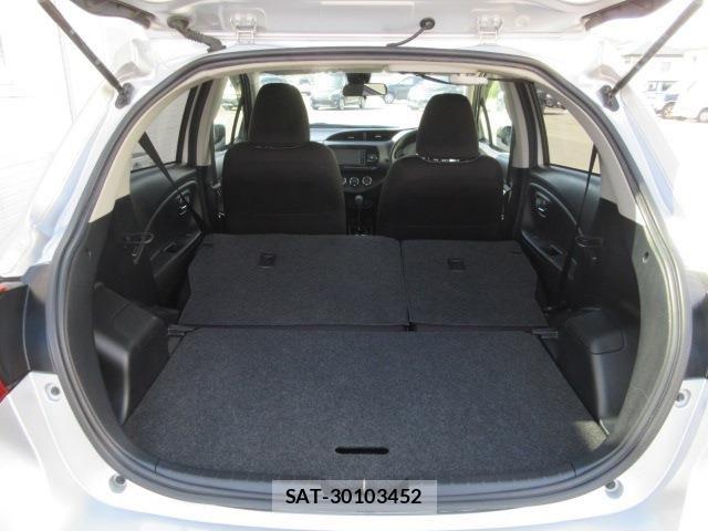 Toyota VITZ 2018-08 8458728-29