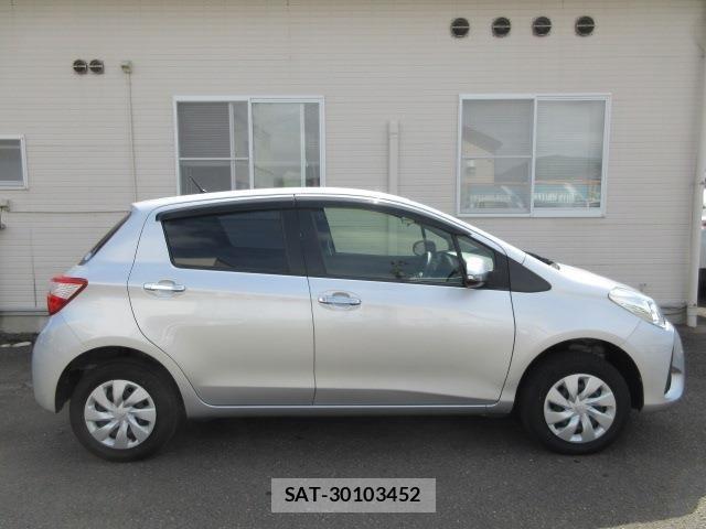 Toyota VITZ 2018-08 8458728-3
