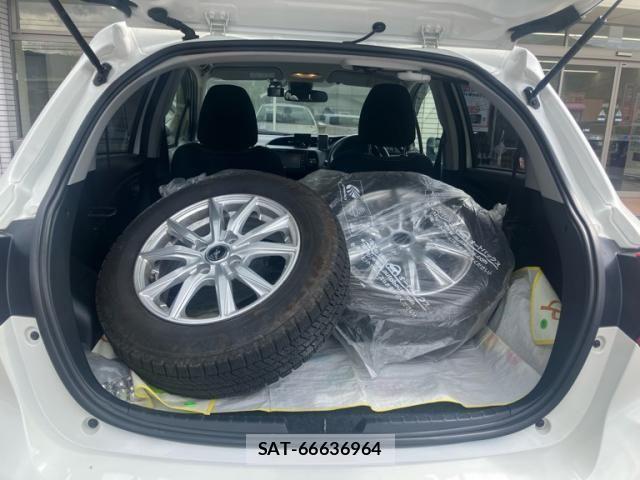 Toyota VITZ 2019-01 8667103-16