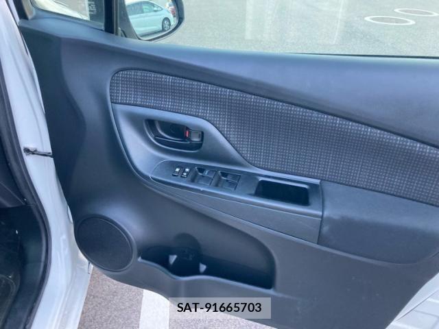 Toyota VITZ 2018-08 8662209-13