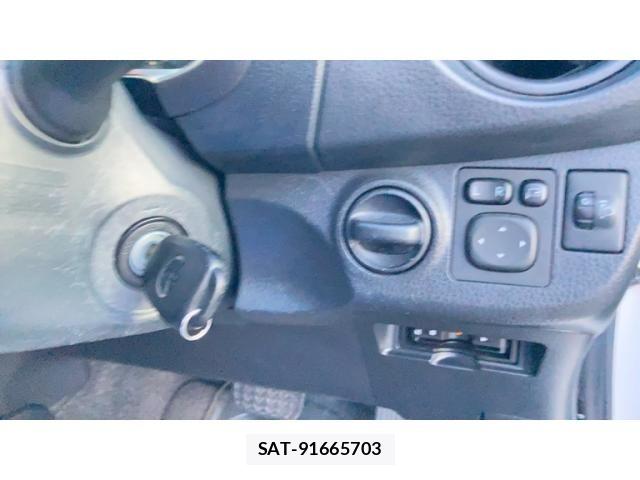 Toyota VITZ 2018-08 8662209-20