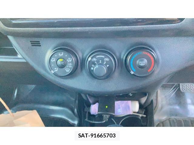 Toyota VITZ 2018-08 8662209-21