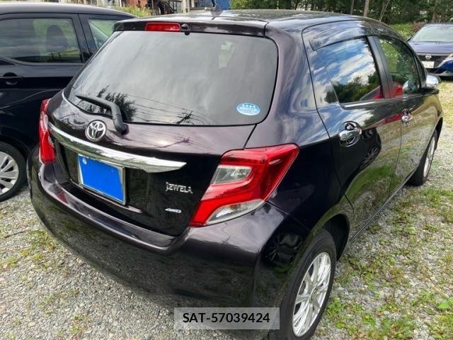 Toyota VITZ 2015-02 8851004-1