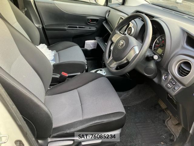 Toyota VITZ 2013-09 8872357-11