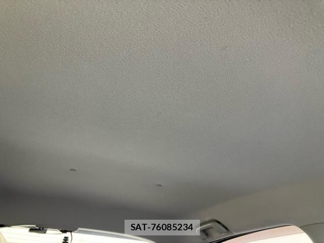 Toyota VITZ 2013-09 8872357-25