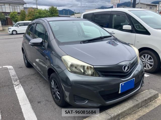 Toyota VITZ 2011-09 8884559-2
