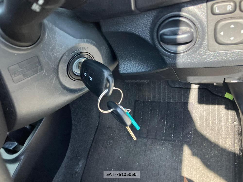 Toyota VITZ 2018 1273751-17